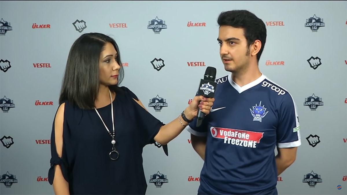 Türkiye Espor Tarihine Geçen Efsane: Berkay “Zeitnot” Aşıkuzun Kimdir?