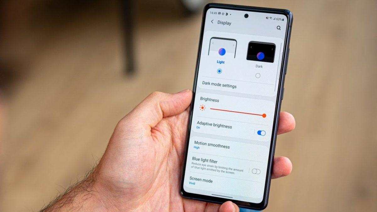 Hangisini Satın Almak Daha Mantıklı? Samsung Galaxy S20 FE ile Xiaomi Mi 10T’yi Karşılaştırdık
