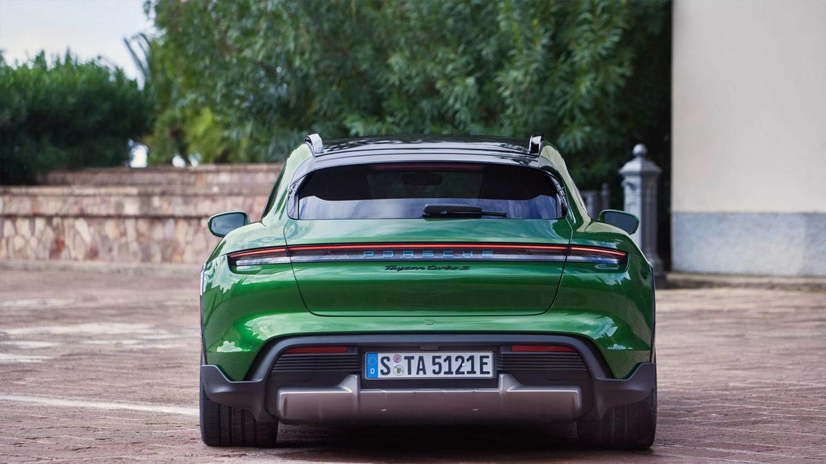 Porsche’nin Yeni Elektrikli Modeli Taycan Cross Turismo Tanıtıldı