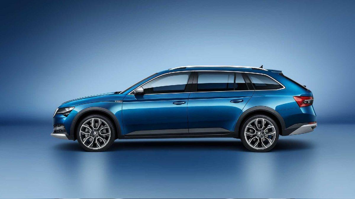 Skoda Superb Combi, Scout Versiyonuyla Türkiye’de Satışa Sunuldu: İşte Dudak Uçuklatan Fiyatı
