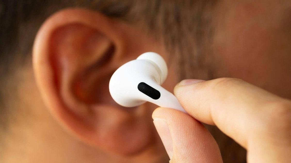 Apple, AirPods’un Bir Çocukta Kalıcı İşitme Kaybına Sebep Olduğu İddiasıyla Dava Edildi