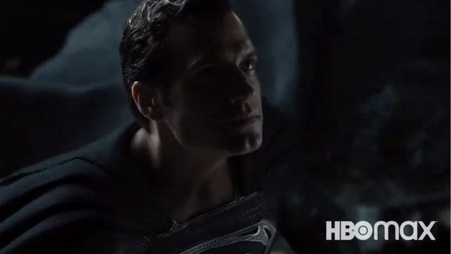 Zack Snyder, Superman’in Kostüm Seçtiği Justice League Fragmanını Yayınladı (Siyah Kostümlü Superman)