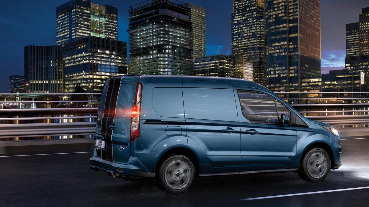 Yüksek Taşıma Kapasitesi ile Dikkat Çeken 2021 Model Ford Transit Connect’in Özellikleri ve Fiyat Listesi