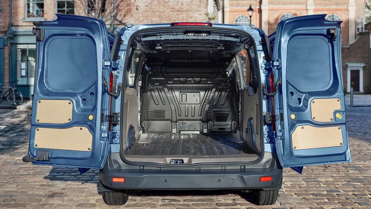 Yüksek Taşıma Kapasitesi ile Dikkat Çeken 2021 Model Ford Transit Connect’in Özellikleri ve Fiyat Listesi