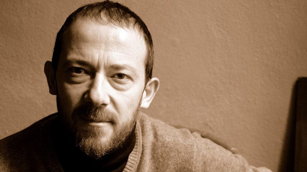 Haluk Bilginer, Netflix Dizisi Sıcak Kafa’dan Ayrıldı: Yerine Geçen İsim de Belli Oldu