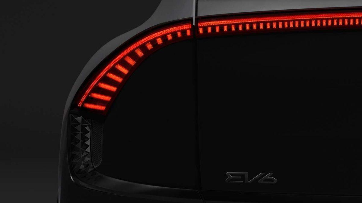 Kia, Elektrikli Crossover’ı EV6’nın ’Birazını’ Gösterdi [Bu Kadarı Bile Heyecanlandırdı]