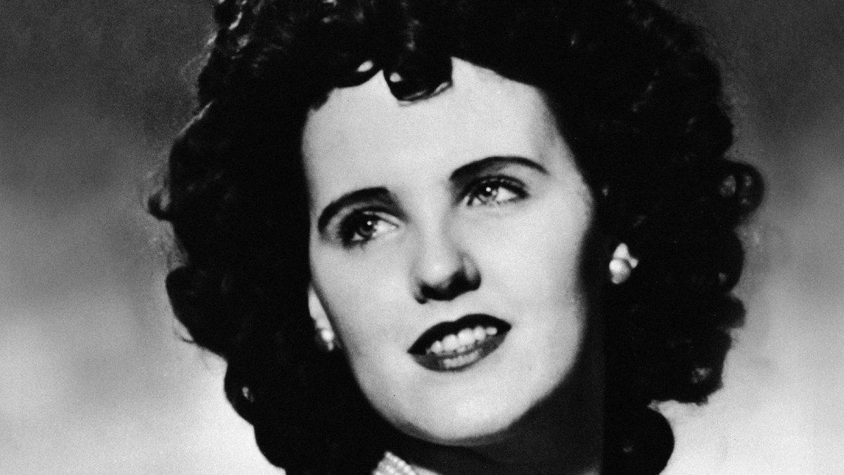 18+’nın Yetersiz Kalacağı Bir Cinayet Hikayesi: Vücudu İkiye Ayrılmış Halde Bulunan ’Black Dahlia’