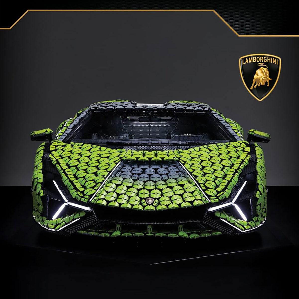 Gerçek Lamborghini ile Birebir Aynı Boyuttaki 400 Bin Parçalık LEGO Lamborghini Türkiye’de Sergilenecek