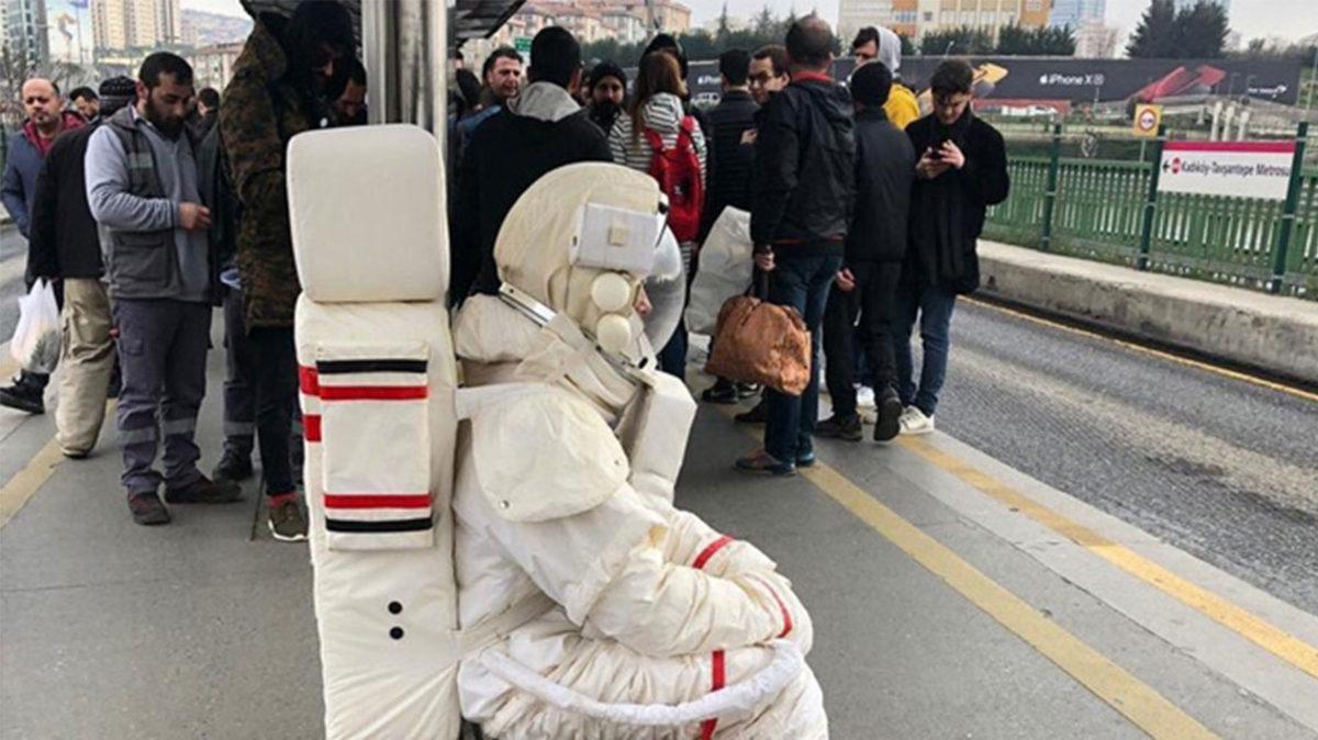 Uzaya Gitme Fikri Şimdiden Heyecan Yarattı: Sosyal Medyadan İlginç Paylaşımlar Gelmeye Başladı