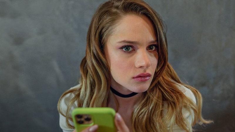 Netflix’in X Kuşağı ile Y Kuşağını Karşı Karşıya Getiren Yerli Dizisi Kuş Uçuşu’dan İlk Fragman [Video]