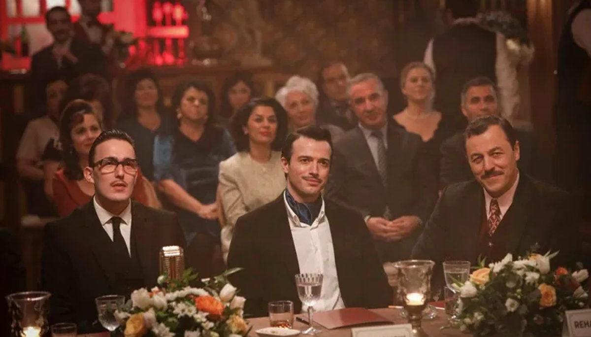 Başrolünde Çağatay Ulusoy’un Oynadığı Yeşilçam Dizisinden İlk Görseller Yayınlandı