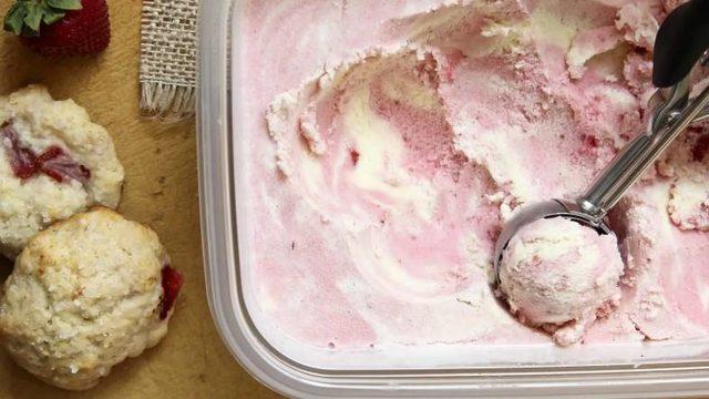 Evde Dondurma Yapmak İsteyenler İçin Her Bütçeye Uygun 9  Dondurma Yapma Makinesi