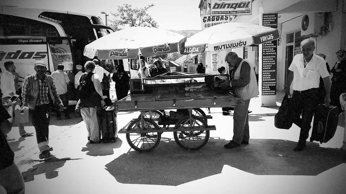 Üniversiteliler Bile Bilmez: Kaset Döneminde Herkesin Bildiği Bugün Olmayan 6 Şey