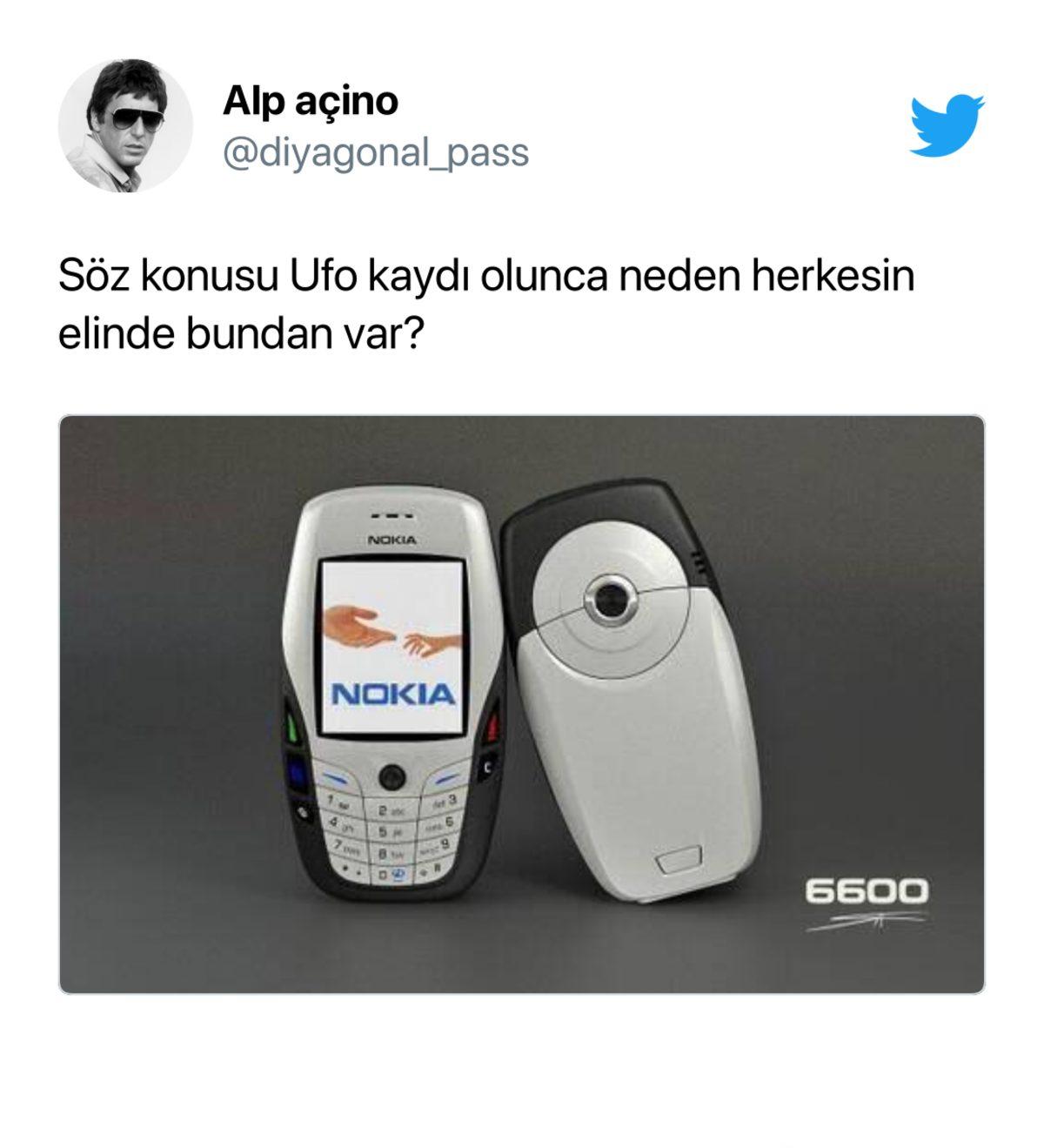 Sokak Lambası Yansıması ’UFO Görüntüsü’ Olarak Paylaşılınca Sosyal Medyada Birbirinden Eğlenceli Tepkiler Geldi