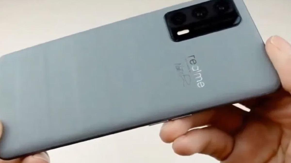 Özel Tasarıma Sahip Realme X9 Pro Master Edition Kanlı Canlı Görüntülendi