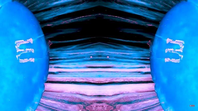 Bir YouTuber’ın M&M’leri Suda Çözündürerek Elde Ettiği Harika Görüntüler [Video]