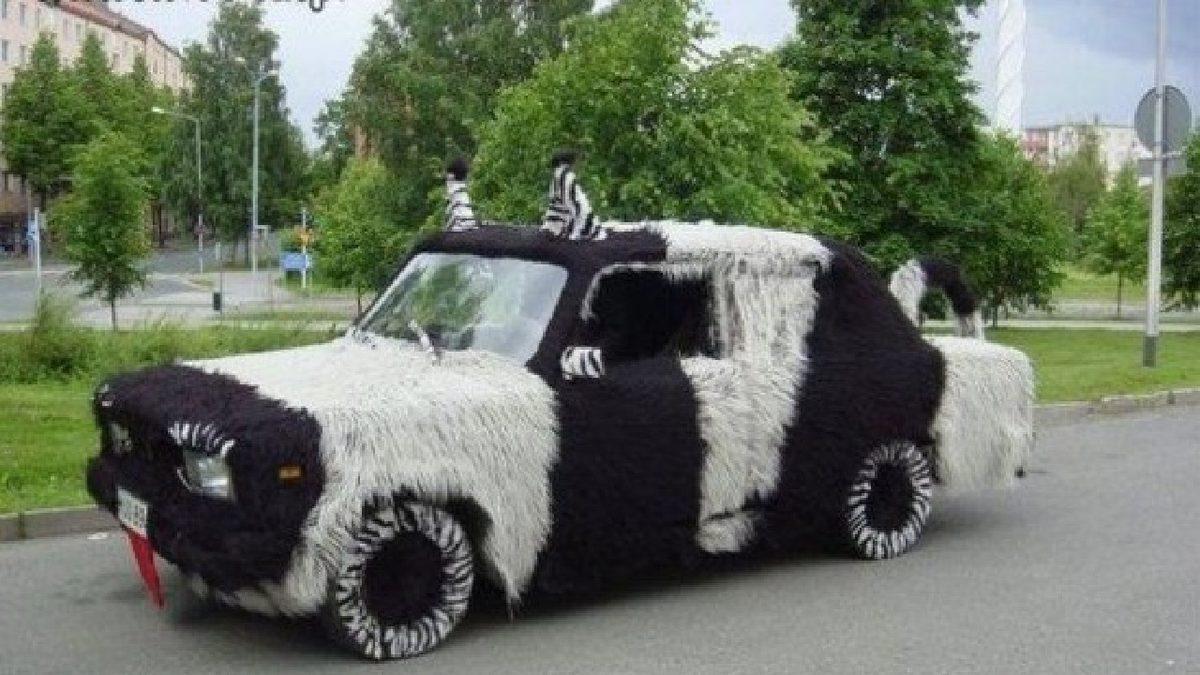 Hangi Kafayla Modifiye Edildiği Belli Olmayan 16 Absürt Araba