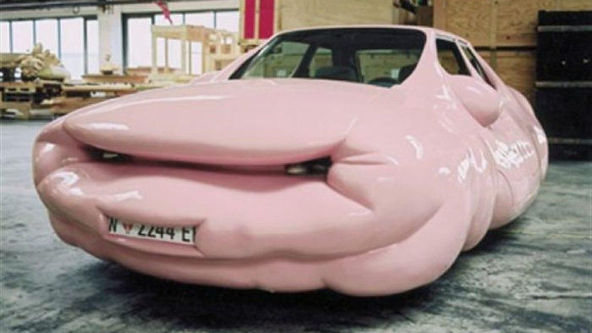 Hangi Kafayla Modifiye Edildiği Belli Olmayan 16 Absürt Araba