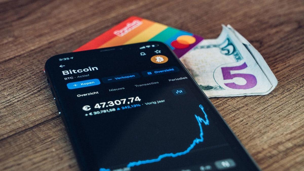 Kripto Para Sahtekarlığı, Google Play Store ve App Store’da da Gözükmeye Başladı