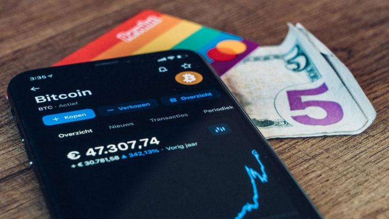 Kripto Para Sahtekarlığı, Google Play Store ve App Store’da da Gözükmeye Başladı