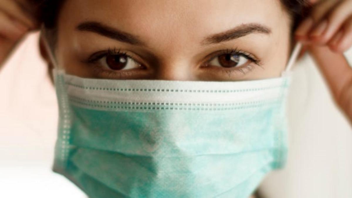 Türk Doktor, Kullanılan Maskenin Acilen Değiştirilmesini Gerektiren Durumu Açıkladı