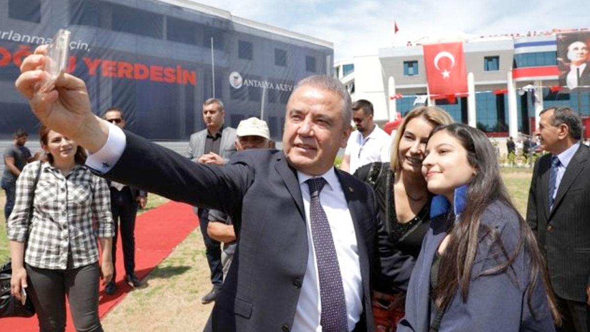 Ekrem İmamoğlu’ndan Sonra Acilen Twitch’te Görmek İstediğimiz 10 Belediye Başkanı