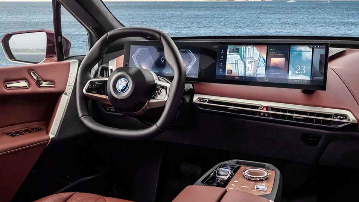 BMW, ’iDrive 8’ İsimli Bilgi ve Eğlence Sistemini Duyurdu