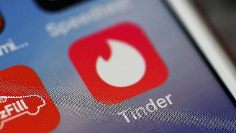 Tinder, Güvenliğinizi Artırmak İçin Eşleştiğiniz Kişinin Sabıka Kaydını Sorgulama Özelliği Getiriyor