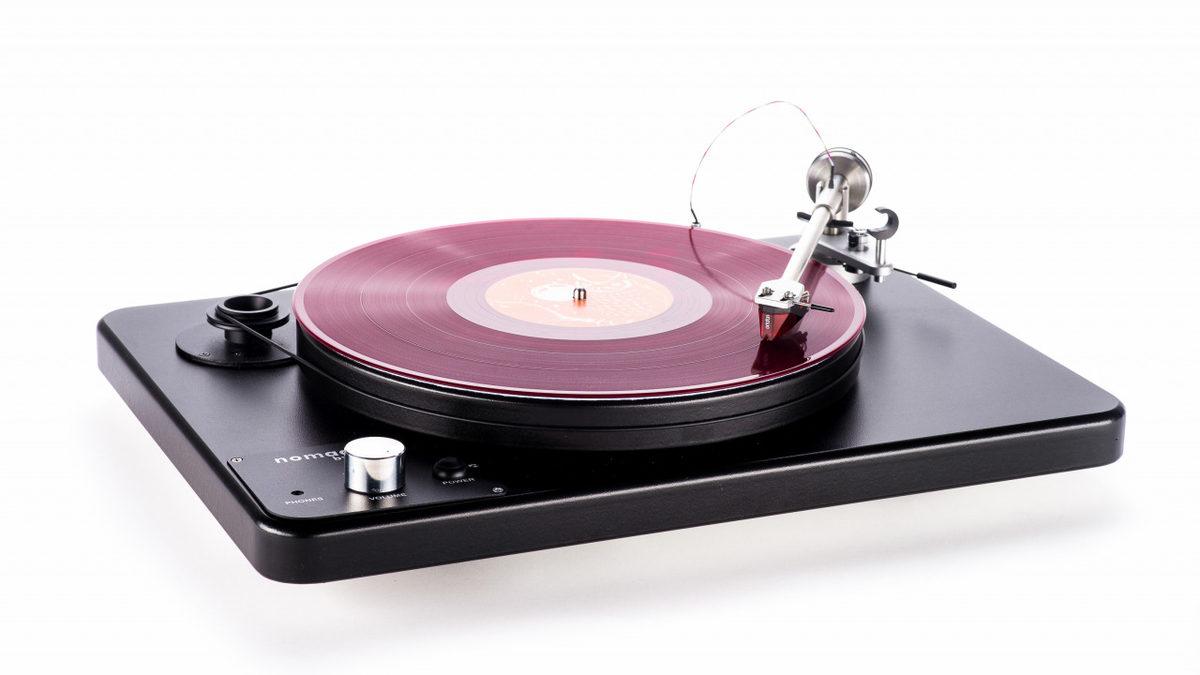 Şimdilerde Çok Kolay Olan Müzik Dinlemenin Yıllar Önceki Hali: Pikap Nedir, Ne zaman İcat Edildi?