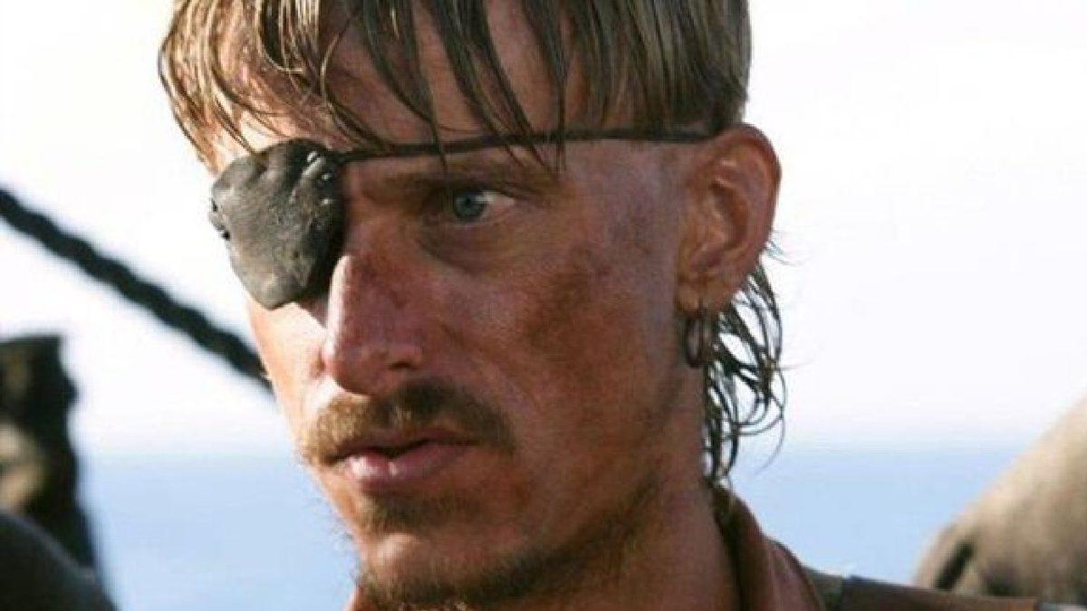 Korsanlar Neden Tek Gözlerine Göz Bandı Takarlardı? Sebep Yaralanma Değil!