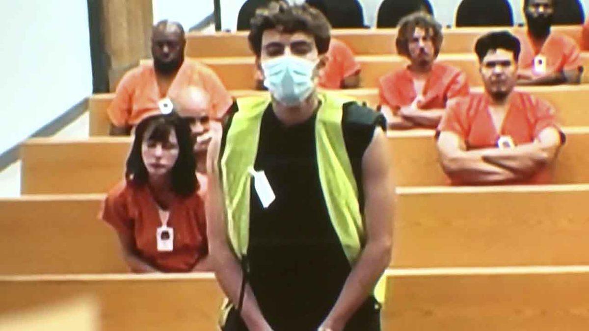 Twitter’ı Hackleyen, Duruşmasında Porno Yayın Yapılan Hackera 3 Yıl Hapis Cezası Verildi