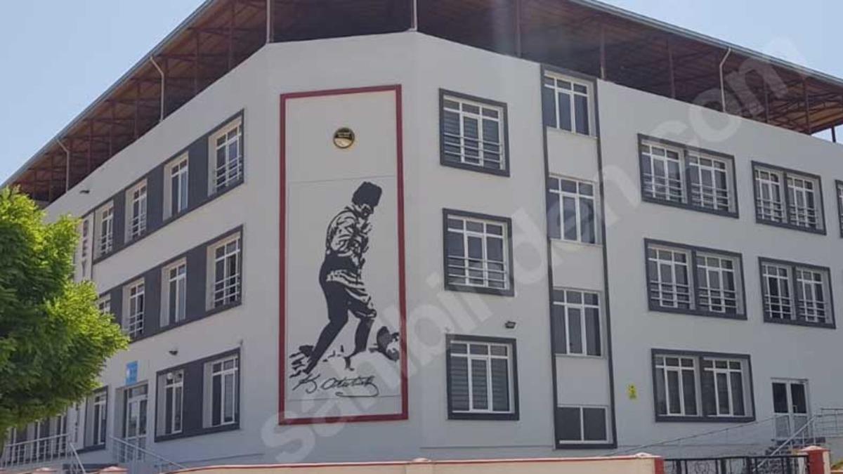 Sahibinden’de ’Satılık Okul’ İlanları Baş Gösterdi: "Öğrencili, Merkezi Konumda"