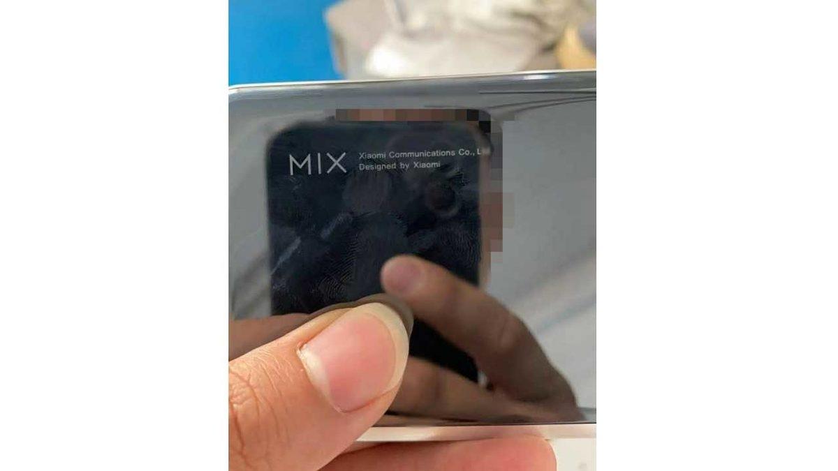 Xiaomi’nin Katlanabilir Ekranlı Telefonunun Kasasına Ait Tasarım Ortaya Çıktı