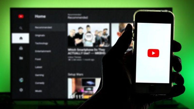 Televizyondan YouTube Videosu İzlemek Artık Çok Daha Kolay: Telefonlar İkinci Ekrana Dönüştü!