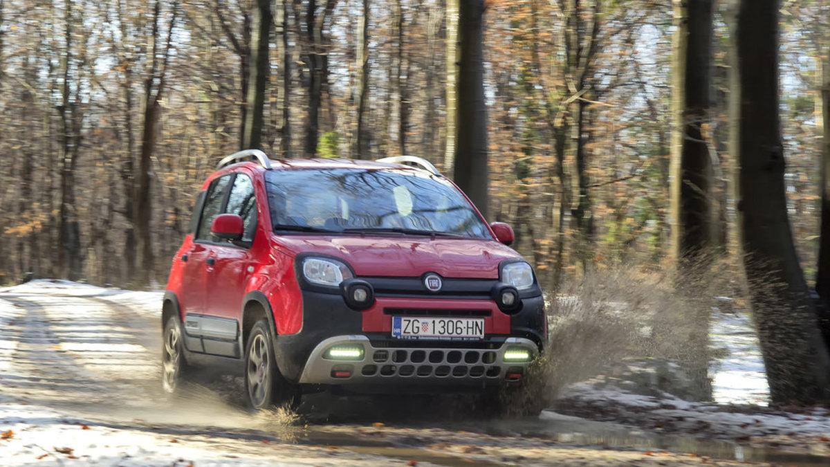Küçücük Gövdesine Dünyaları Sığdıran Fiat Panda Cross’un Dikkat Çeken Özellikleri ve Fiyat Listesi