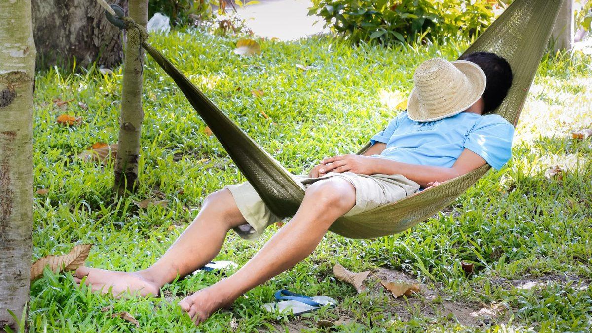 Öğle Arası Kaçamağından Çıplak Uyumaya: Dünyanın Dört Bir Yanından İlginç Uyku Alışkanlıkları