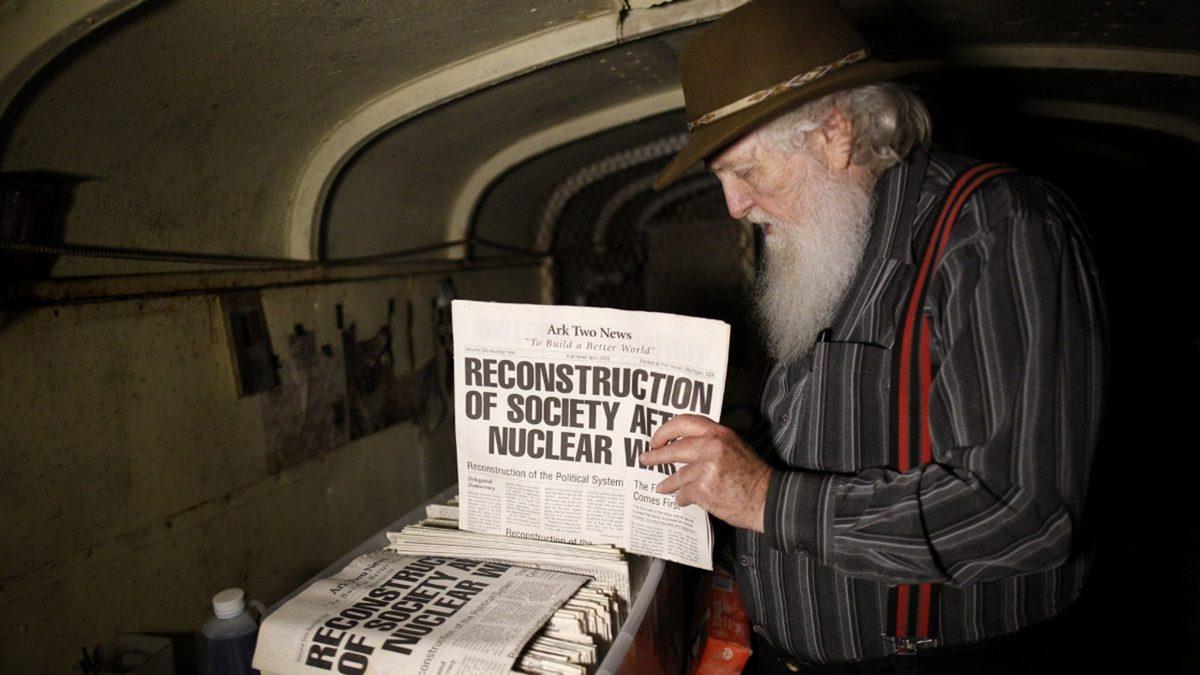 Çılgın Bir Adam 42 Yıl Önce 42 Tane Okul Otobüsü Alıp Toprağa Gömdü: Peki Bunu Yapma Sebebi Neydi?