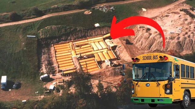 Çılgın Bir Adam 42 Yıl Önce 42 Tane Okul Otobüsü Alıp Toprağa Gömdü: Peki Bunu Yapma Sebebi Neydi?