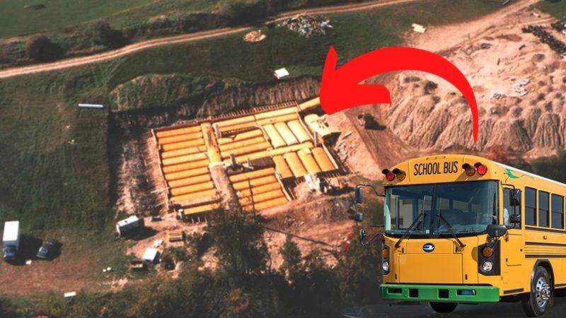 Çılgın Bir Adam 42 Yıl Önce 42 Tane Okul Otobüsü Alıp Toprağa Gömdü: Peki Bunu Yapma Sebebi Neydi?