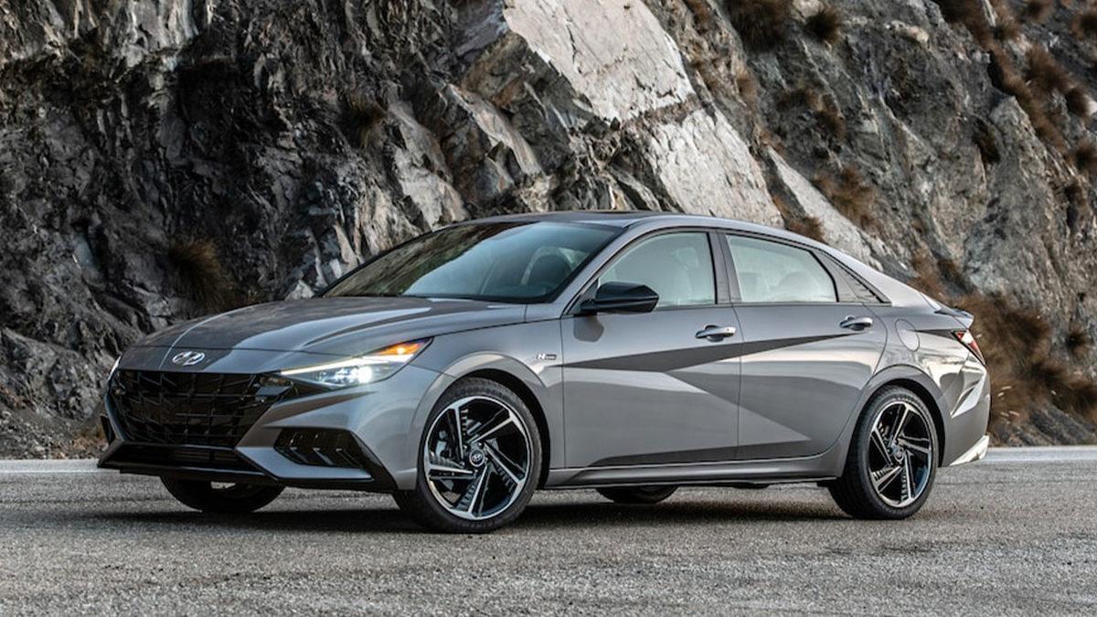 Değişen Tasarımıyla Bambaşka Bir Hale Gelen Yeni Hyundai Elantra Fiyat Listesi ve Dikkat Çeken Özellikleri