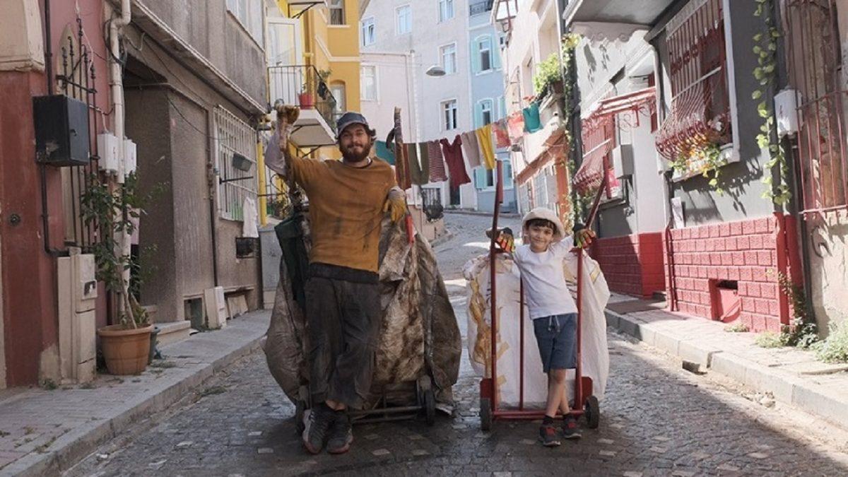 Netflix’in Çağatay Ulusoy’lu Filmi Kağıttan Hayatlar’ın Bazı Sahnelerinin 