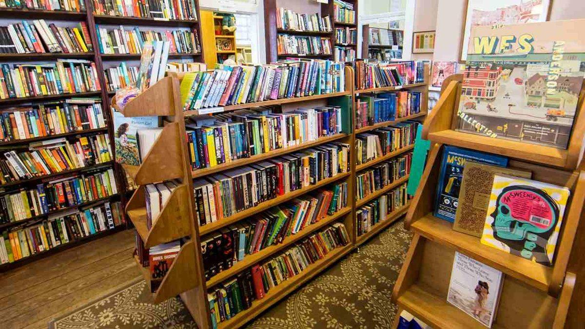 Kitapçıya Gittiğinizde Tuvaletinizin Gelmesine Neden Olan Esrarengiz Fenomen İçin İki Yeni Teori