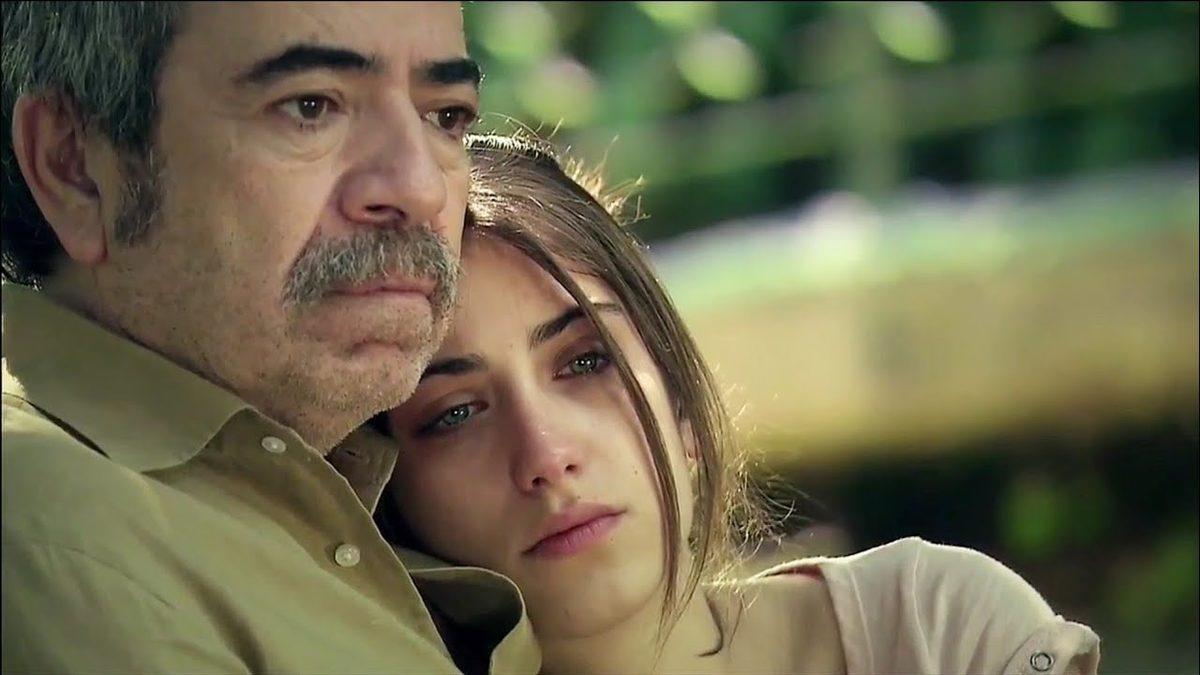 Son Olarak Pera Palas’ta Gece Yarısı’nda İzlediğimiz Hazal Kaya’nın En İyi Film ve Dizileri
