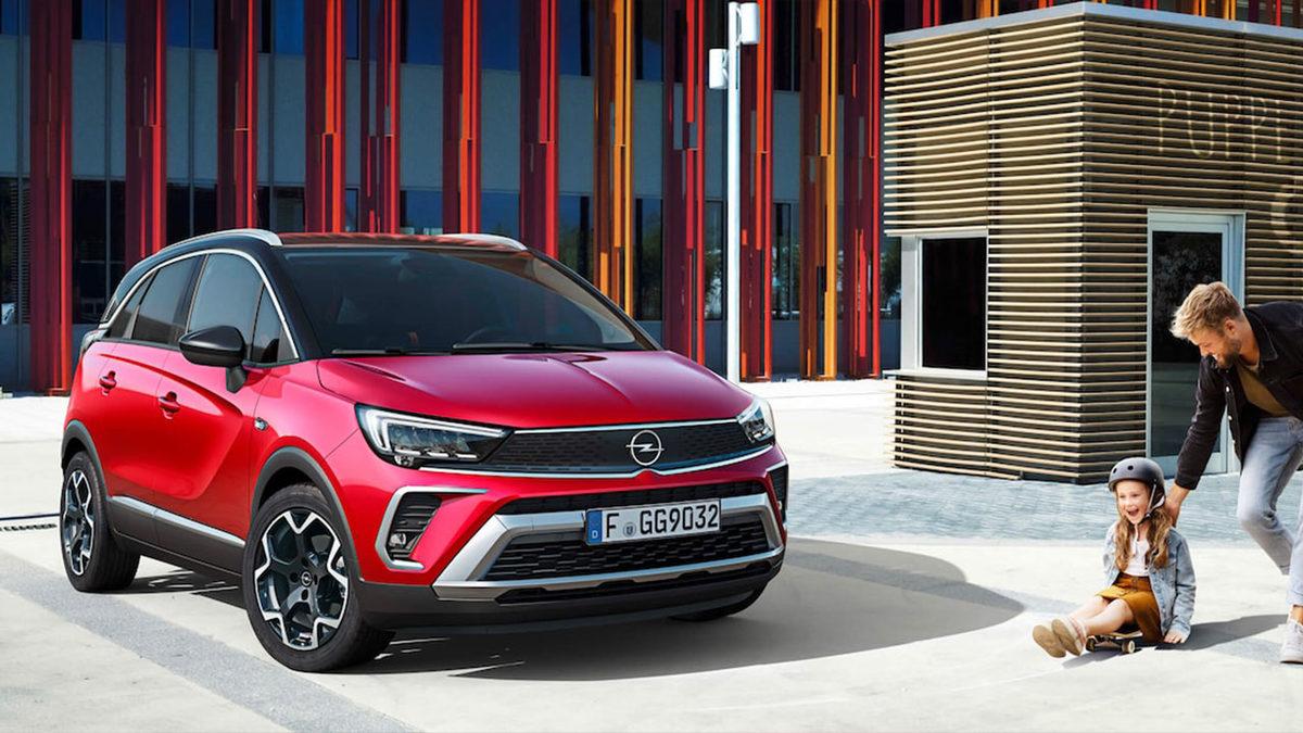 Spor Çizgilere Sahip Aile Arabası: Yeni Opel Crossland’in Dikkat Çeken Özellikleri ve Fiyat Listesi