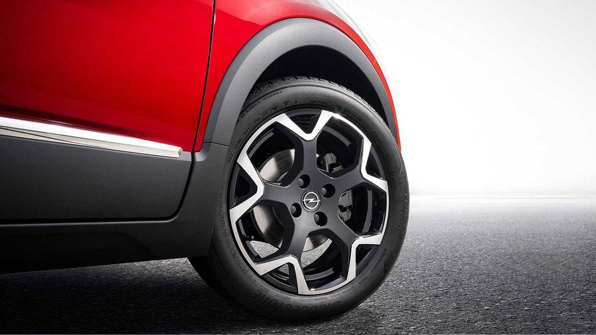 Spor Çizgilere Sahip Aile Arabası: Yeni Opel Crossland’in Dikkat Çeken Özellikleri ve Fiyat Listesi