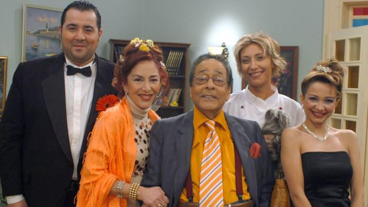 Leyla ile Mecnun Gibi Yeniden Çekilse Diye Yolunu Gözlediğimiz 20 Efsane Türk Dizisi