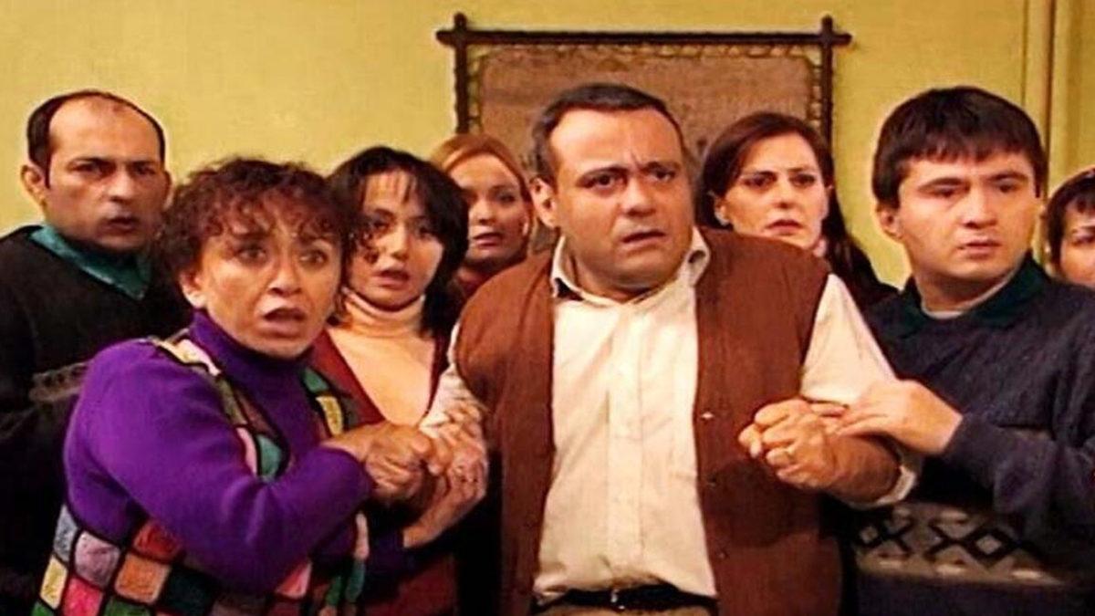 Leyla ile Mecnun Gibi Yeniden Çekilse Diye Yolunu Gözlediğimiz 20 Efsane Türk Dizisi