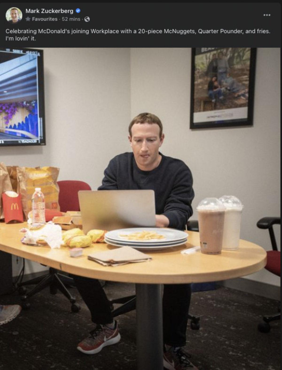 Mark Zuckerberg, Facebook’un İşlerine Balta Vuran Apple’ın Logosunu Sansürledi (Bi’ de Bayıl İstersen)