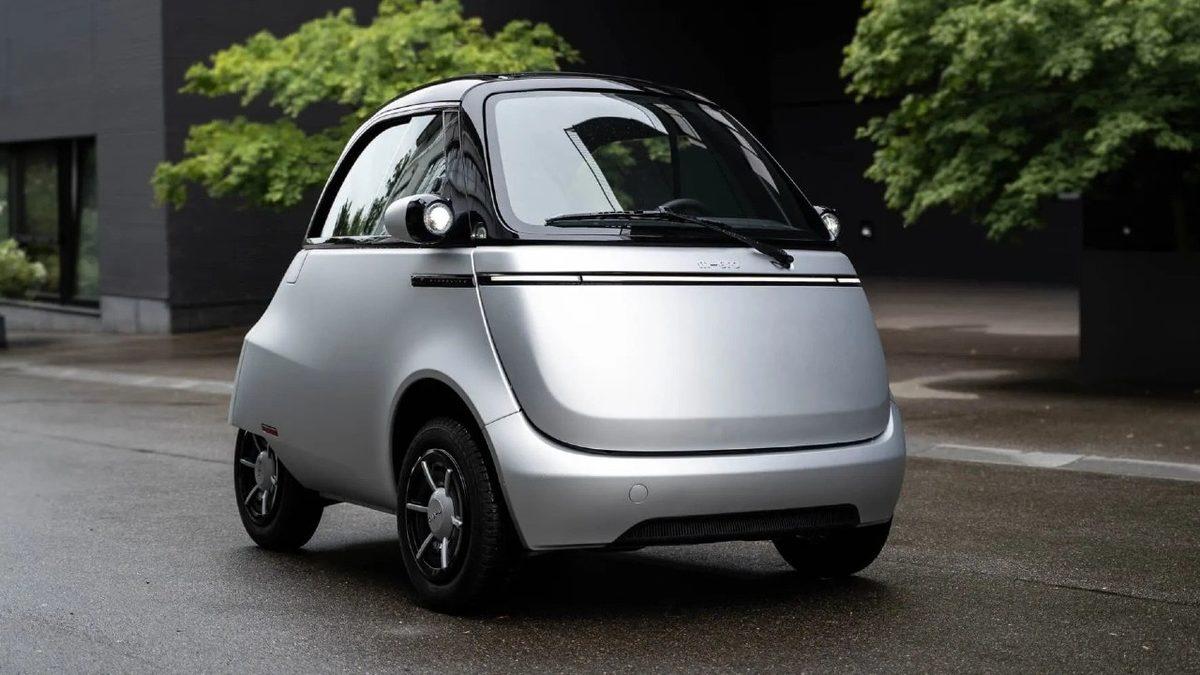 İki Kişinin Bile Zor Sığacağı Microlino Yollara Çıkmadan 30.000 Adet Sipariş Aldı