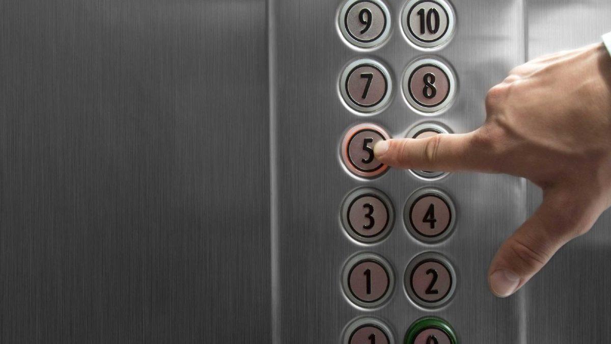 Asansördeki Garip Hareketleri Sonrası Su Tankında Ölü Bulunan Elisa Lam’ın Hikayesi